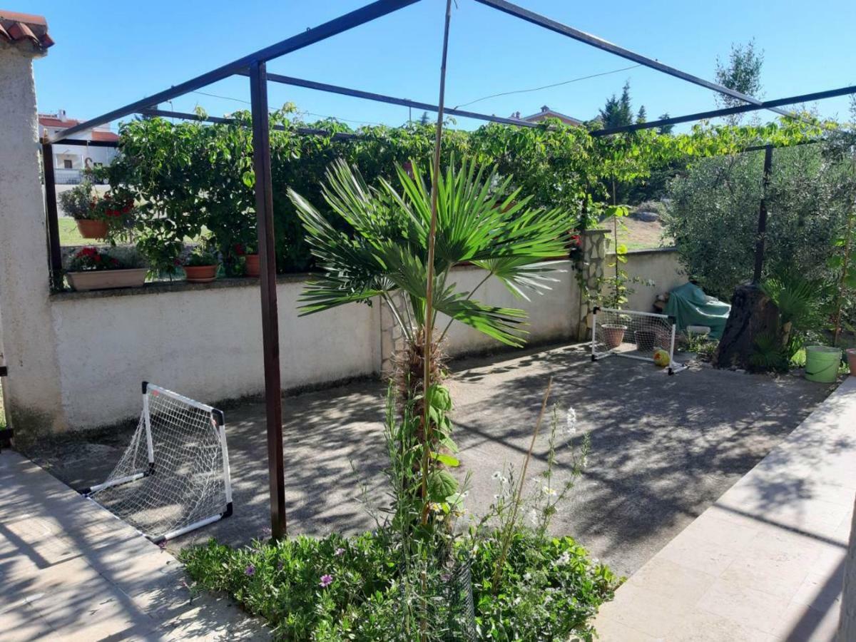 Apartman Igy Vinkuran Luaran gambar