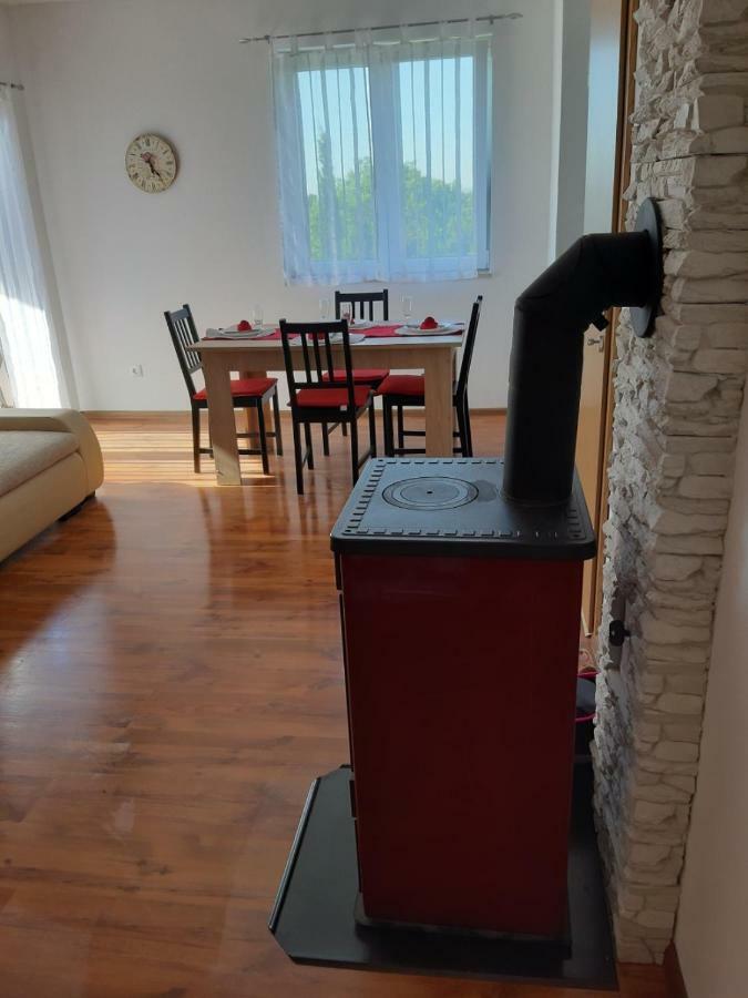 Apartman Igy Vinkuran Luaran gambar
